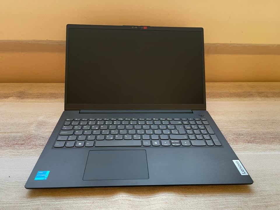 Ноутбук Lenovo V15 G5 IRL - Type 83GW