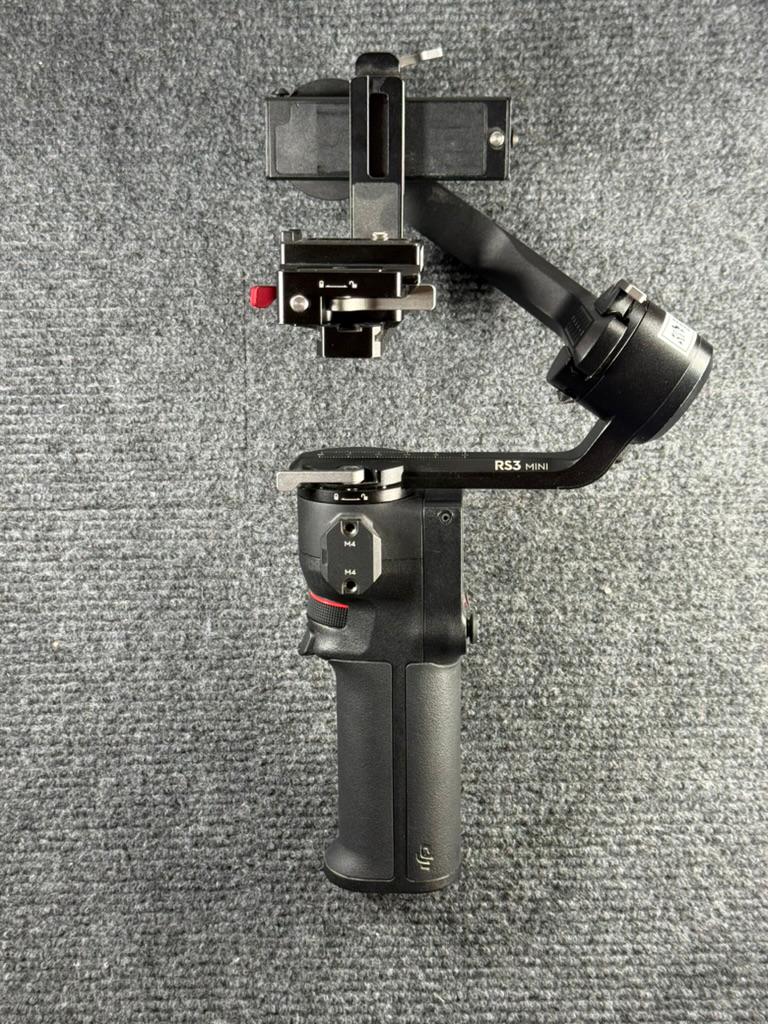 DJI RS 3 Mini — на запчасти / под ремонт