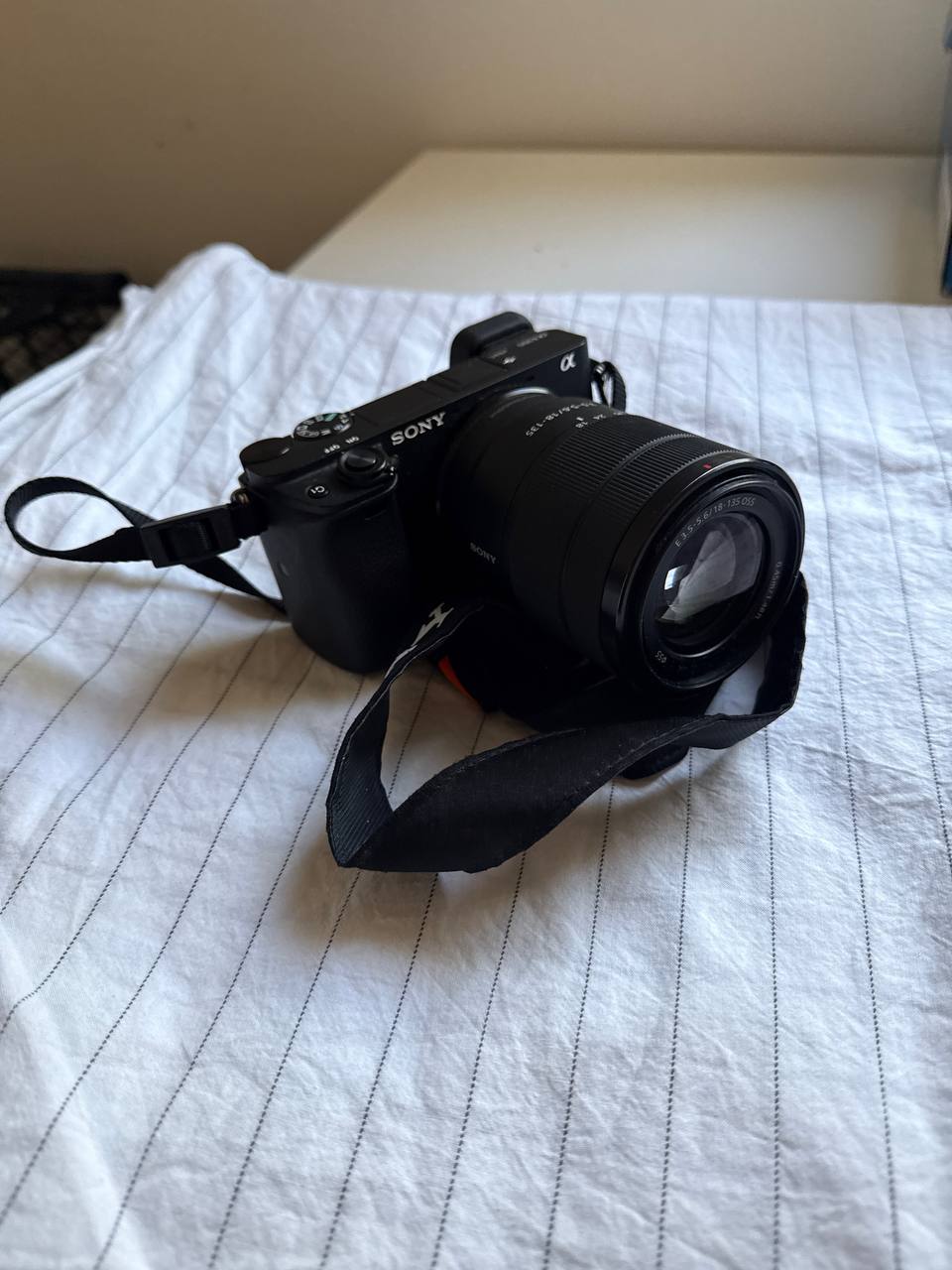 Продам камеру Sony A6500