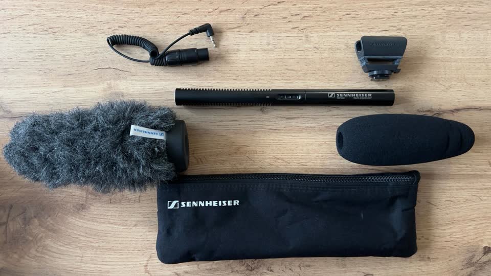 Продаю накамерный микрофон-пушку Sennheiser MKE-600
