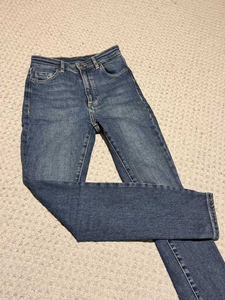 Джинсы Massimo Dutti
