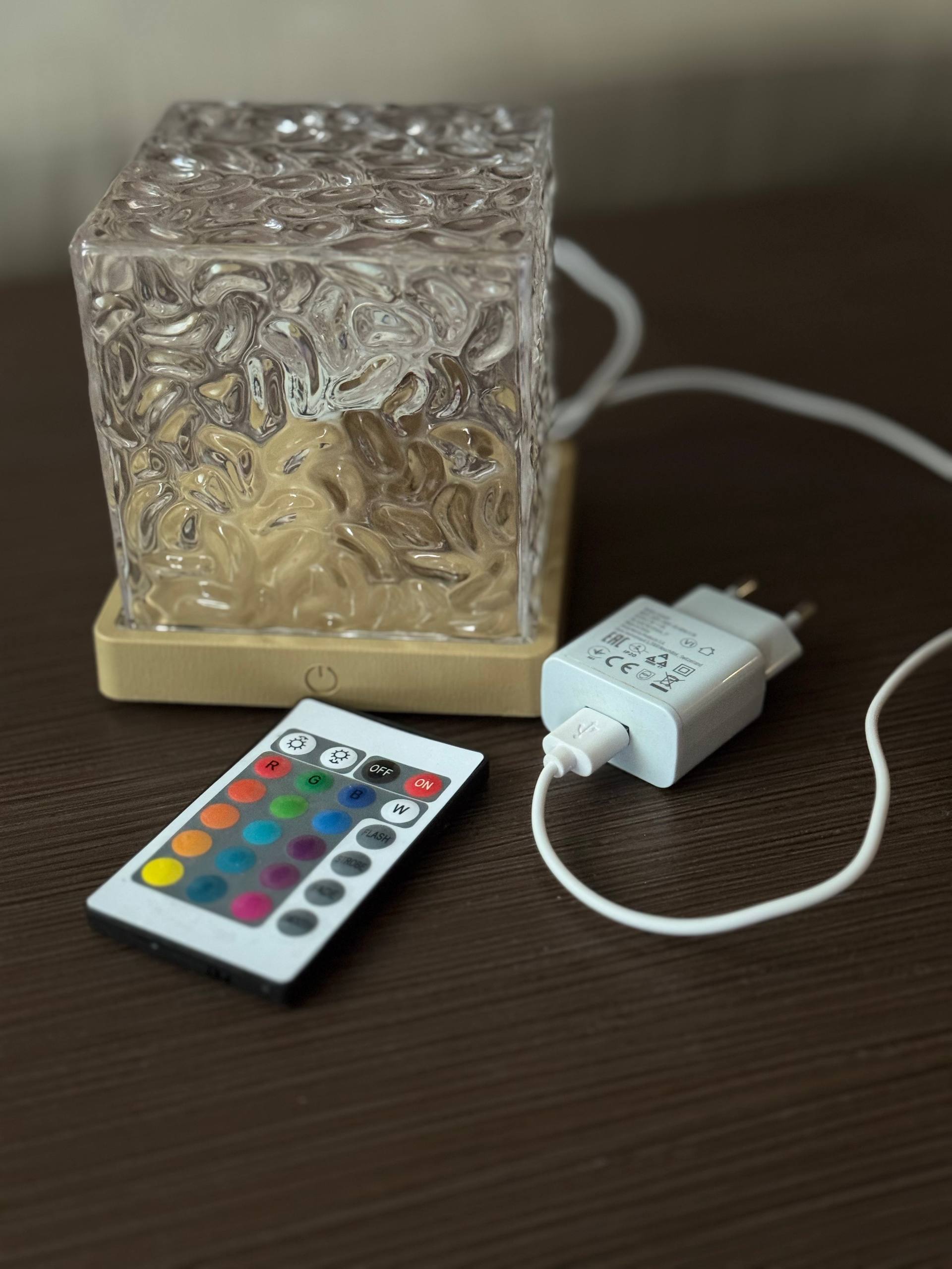 Ночник с RGB-подсветкой и пультом управления
