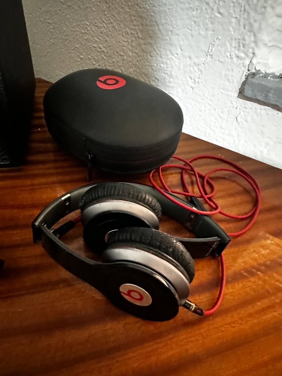 Наушники Beats Solo HD by Dr. Dre в коллаборации с Monster Cable