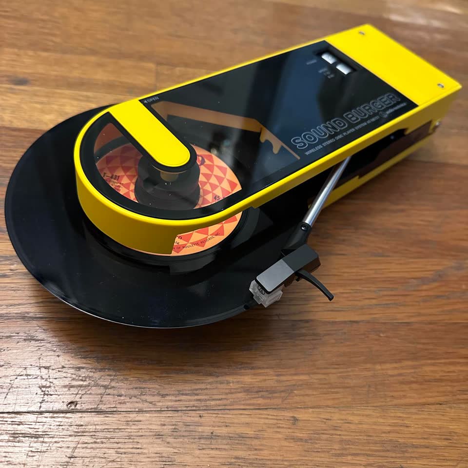 Продам проигрыватель Sound Burger