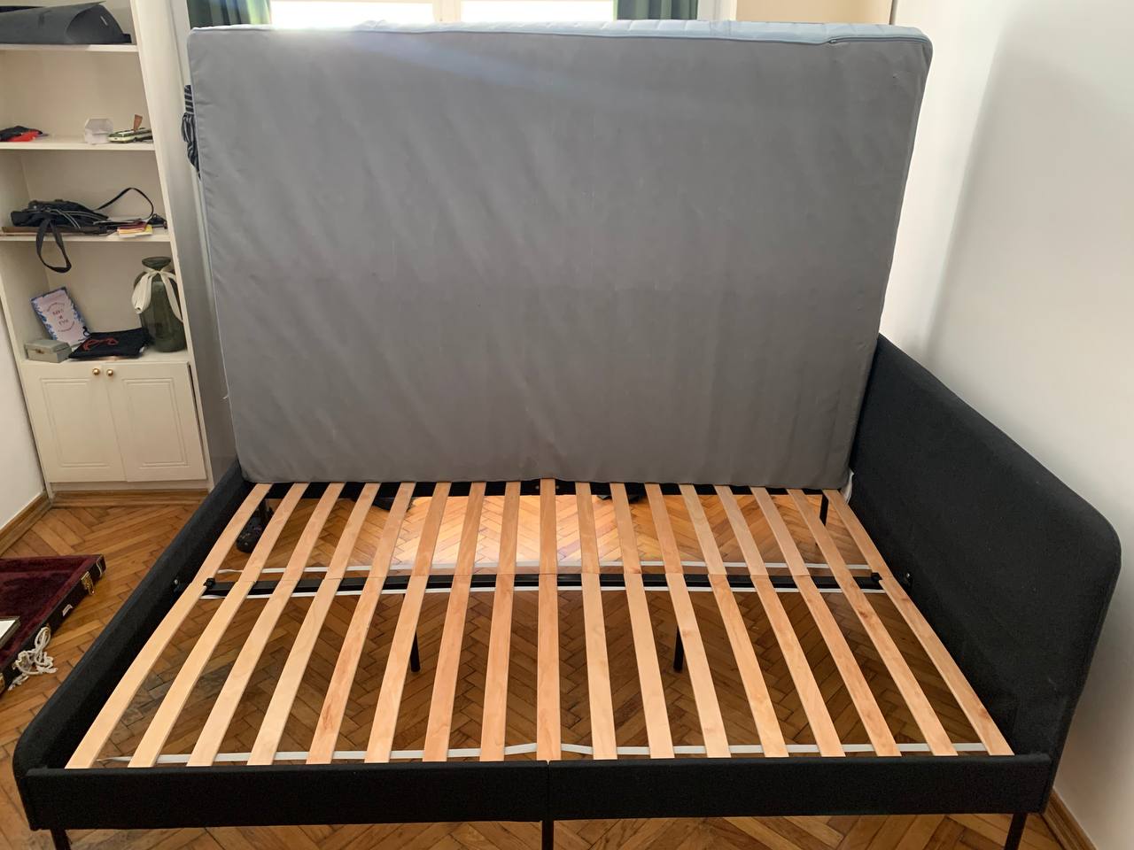 Кровать Ikea Slattum с матрасом Ikea Vesteröy 140x200