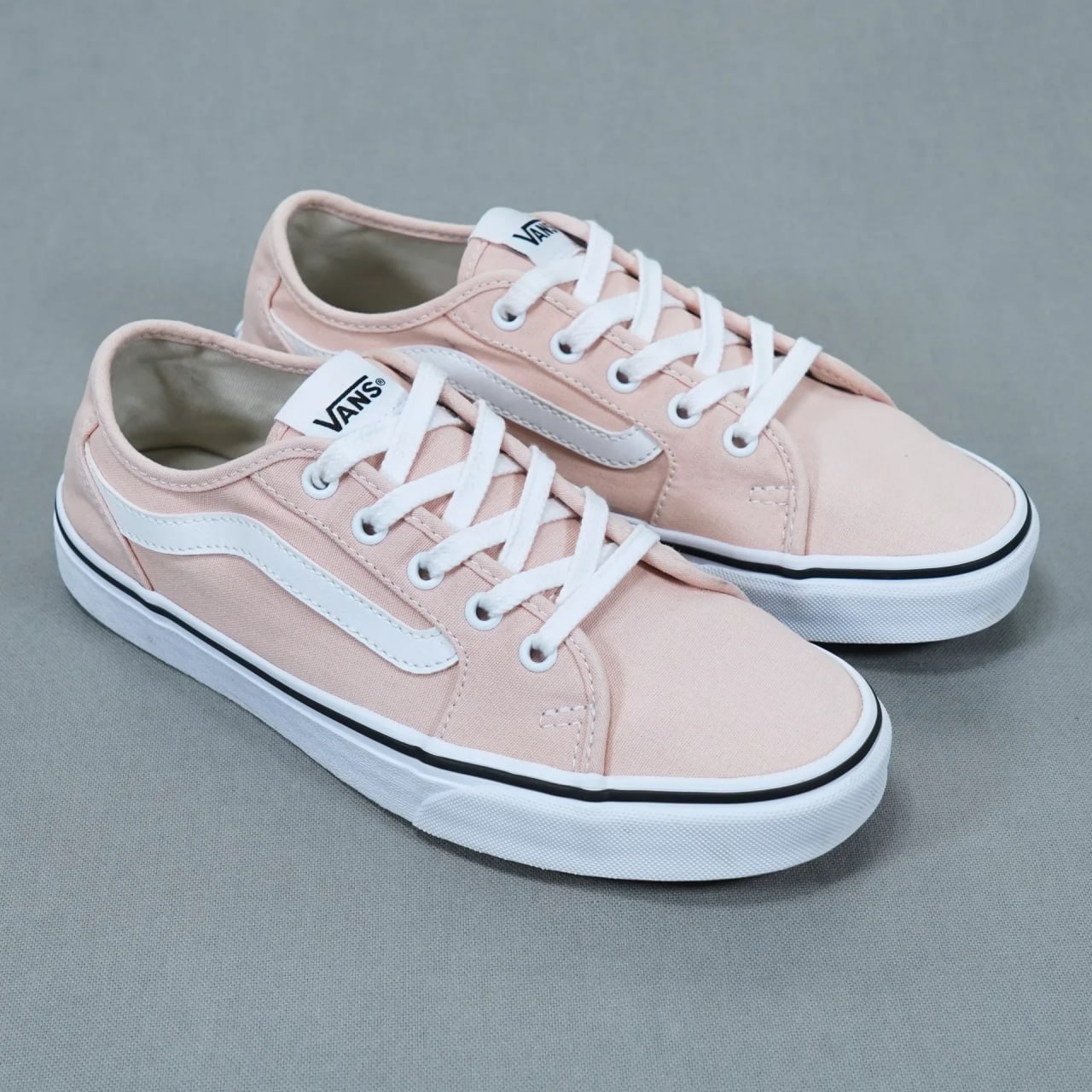 Vans Old Skool Pink Canvas Sneakers EU 40 / Ženske crne sandale K3YOTO na platformi