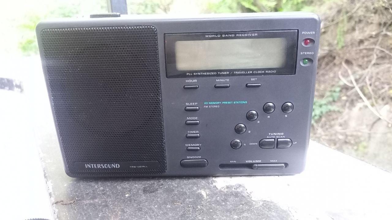 Продам радиоприёмник INTERSOUND TRS 130 PLL