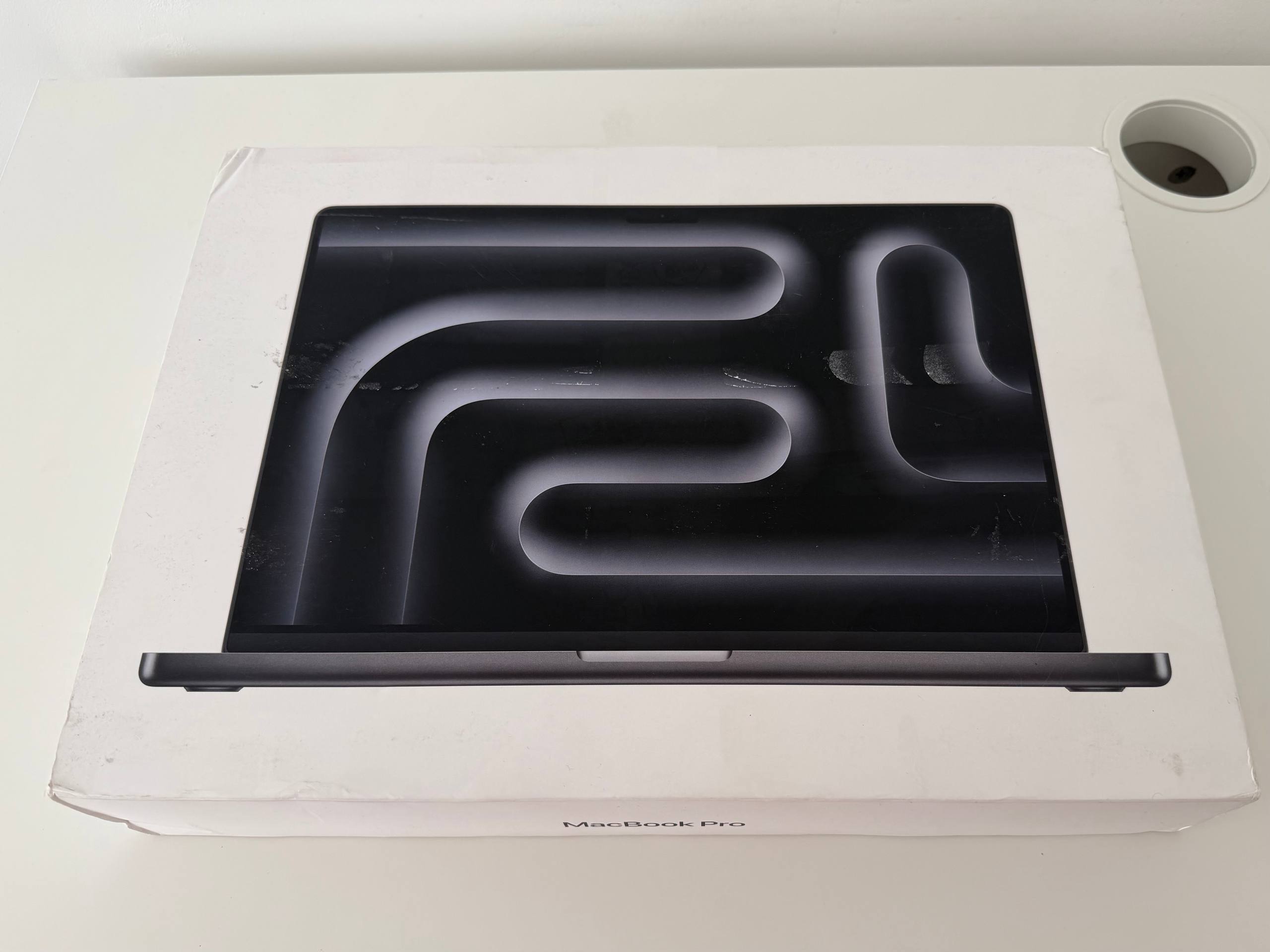 MacBook Pro 16’ M5 Pro 24 Gb / 1 Tb