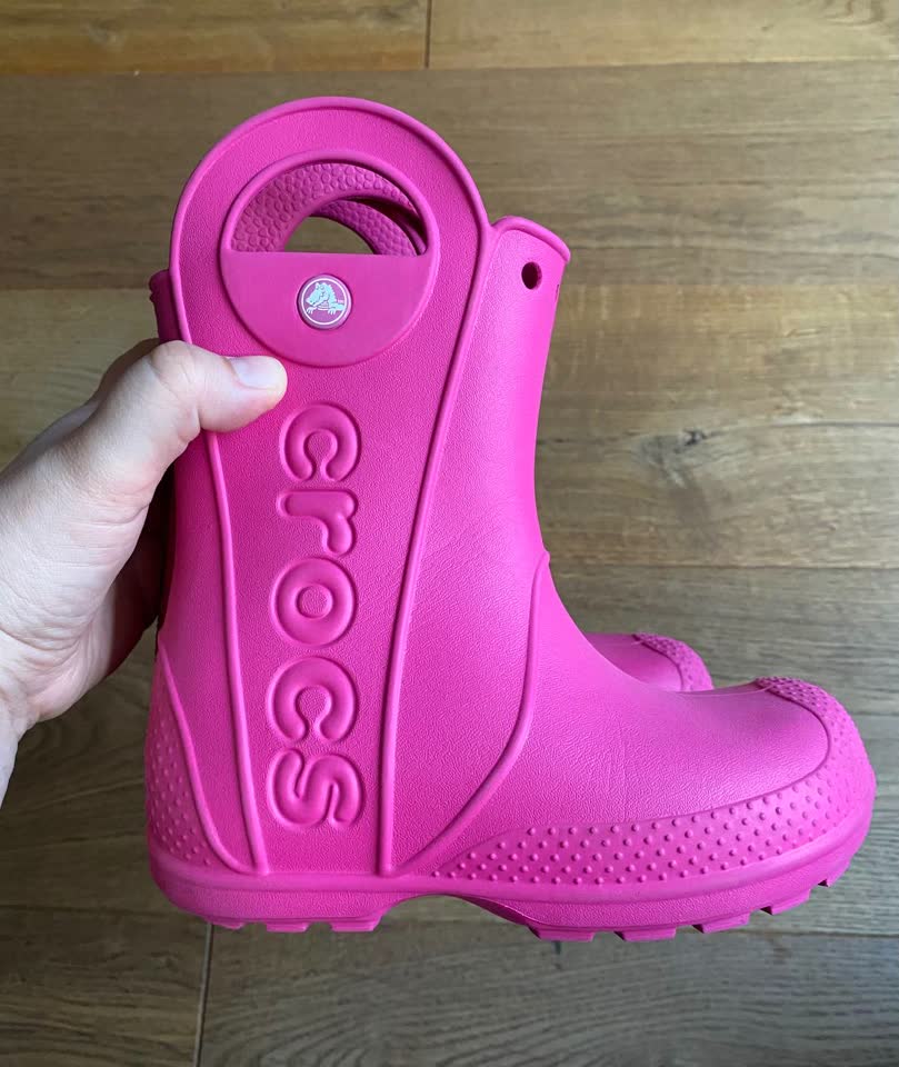 Детские сапоги Crocs и демисезонный комбинезон Vulpes