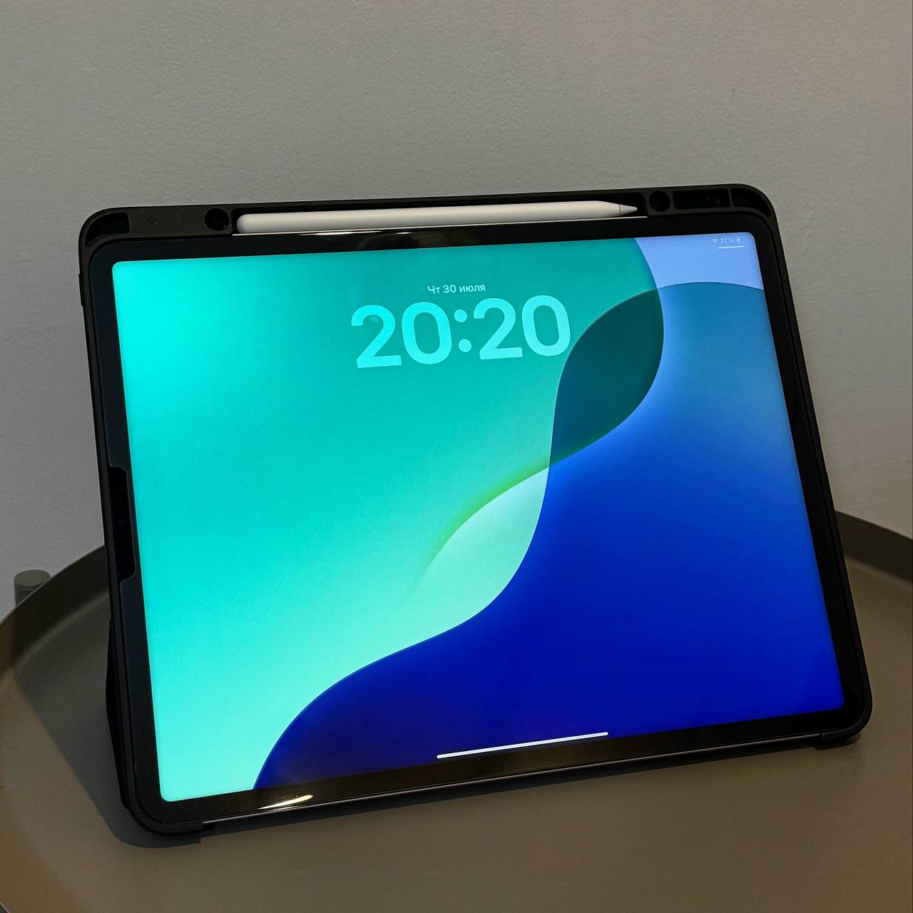 Продаю iPad Pro 12.9” M2 (6-го поколения), 512 ГБ, Wi-Fi + Cellular.