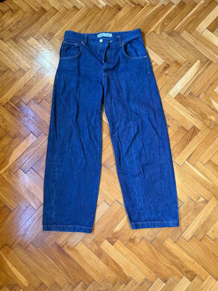 Синие джинсы bershka