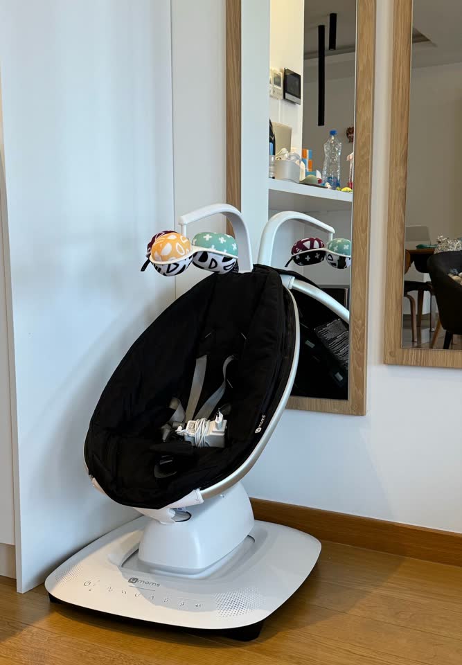 Качели 4 Moms ljuljaška Mamaroo 5.0, Black