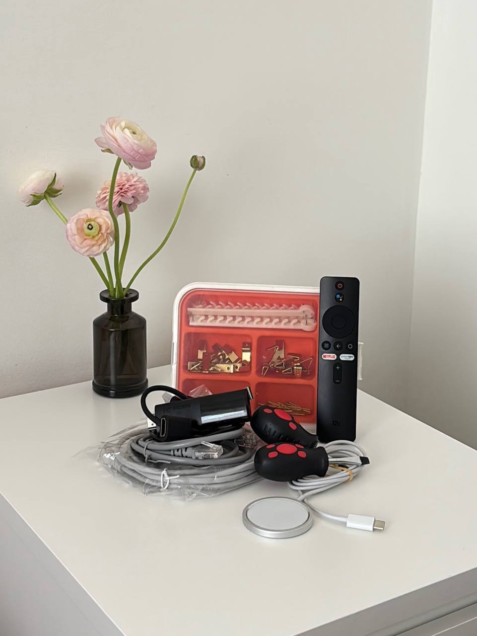 1. Smart-TV приставка Xiaomi Smart TV Stick 4K