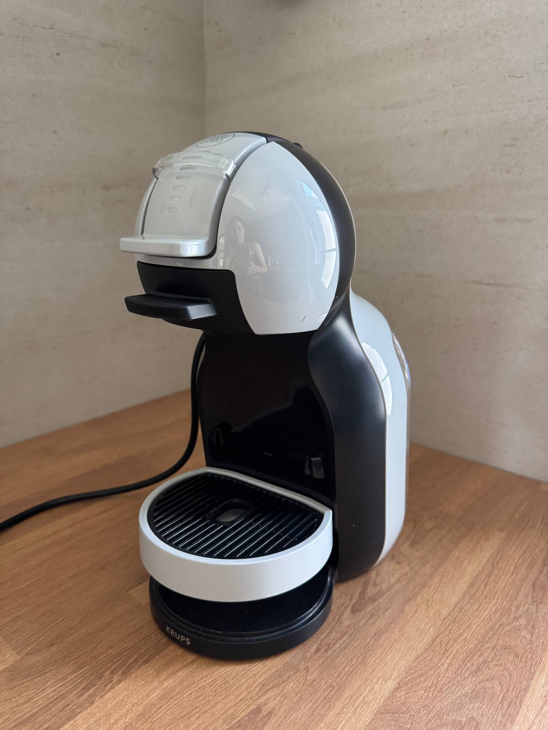 Kafe aparat Nescafe Dolce Gusto Krups