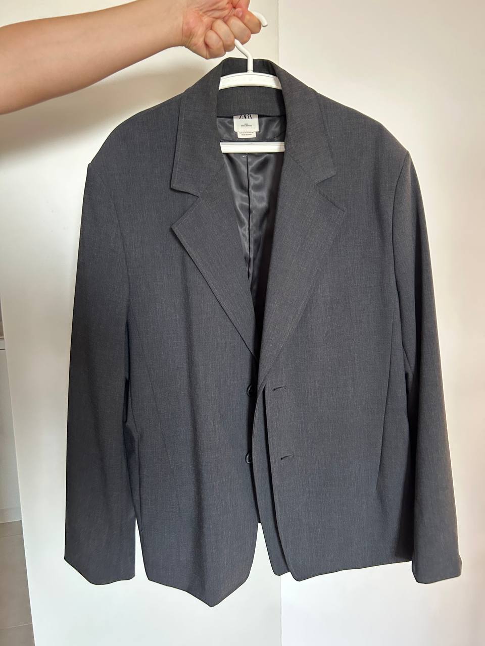 Очень красивый базовый пиджак от Zara