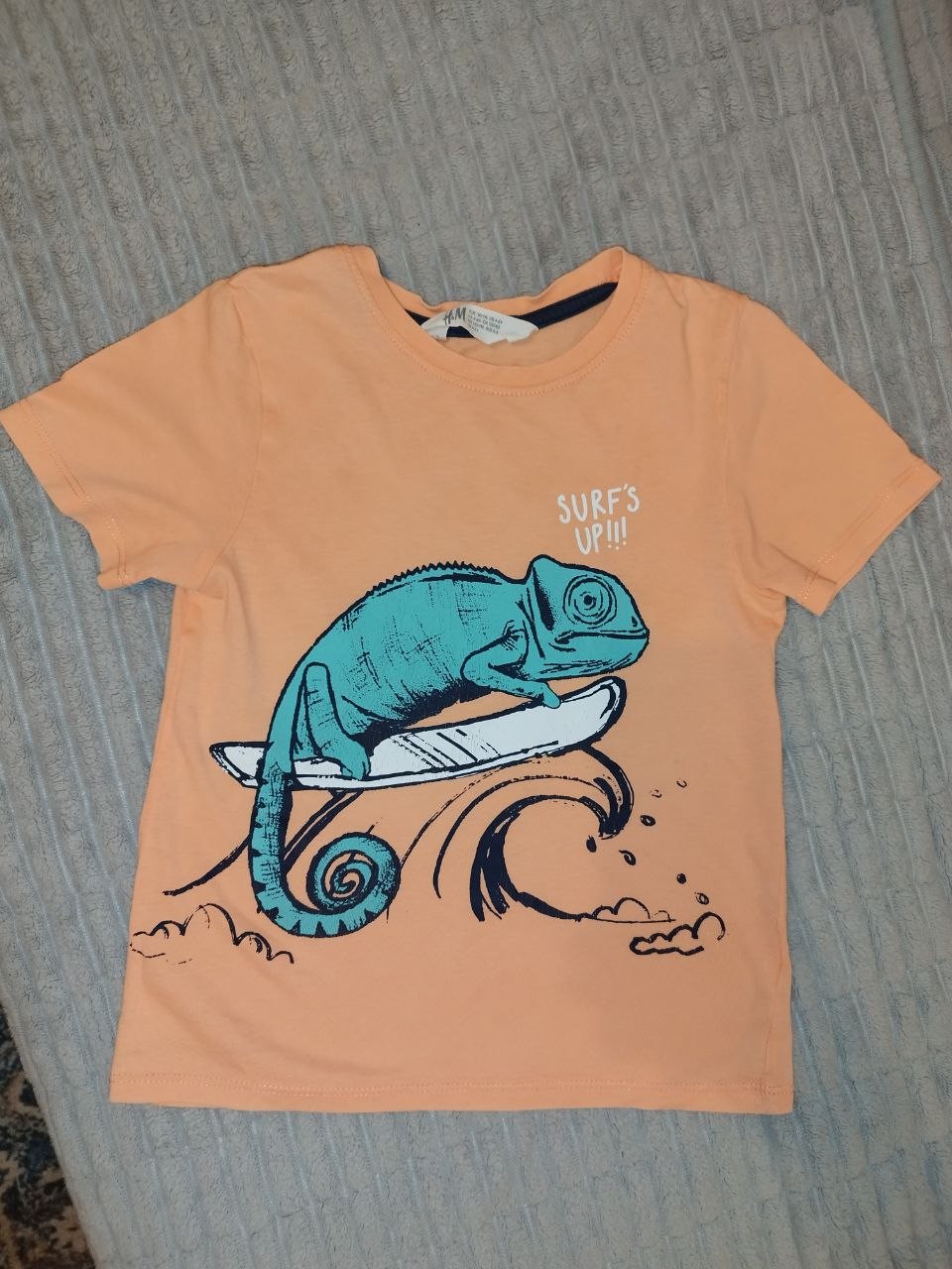 Футболки h&m, Waikiki. Р.110-116 (5-6 лет). По 300 дин. Big Fashion, бываю в других районах
