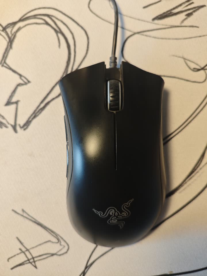Продам мышь Razer Deathadder Essential, black