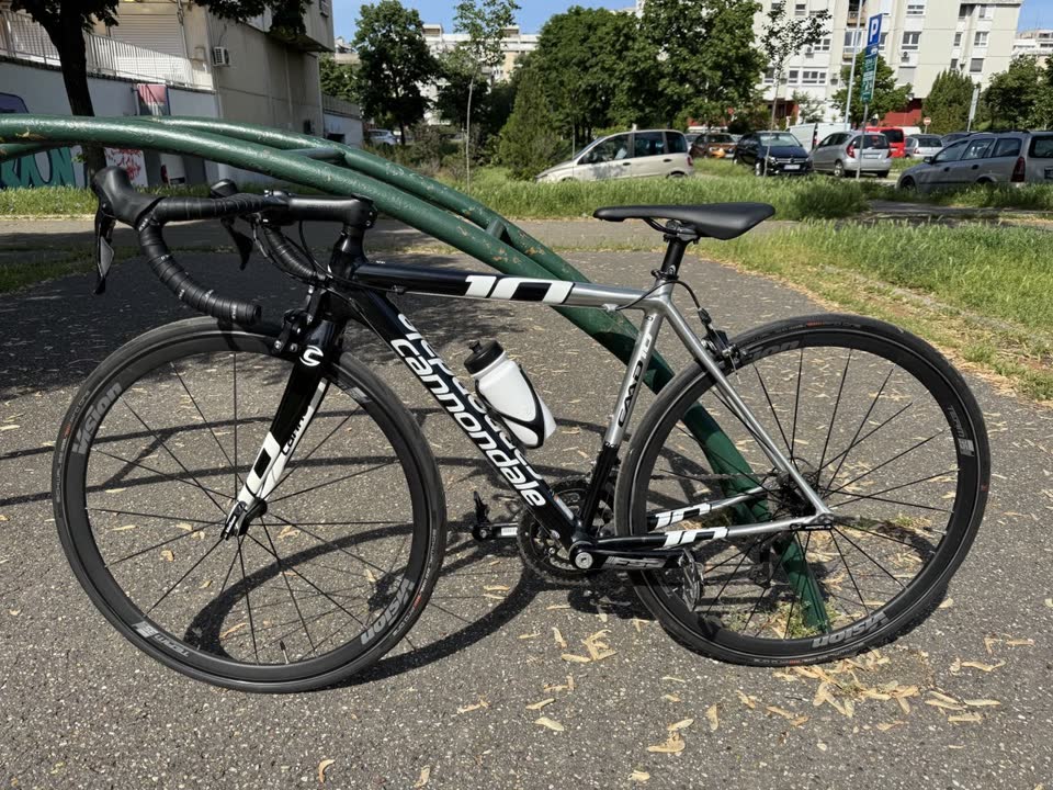 Drumski bicikl Cannondale CAAD 10