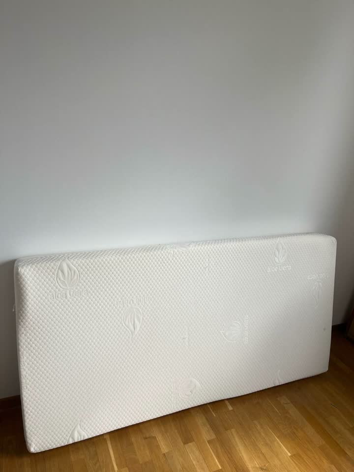 Продам детский матрац 160 см