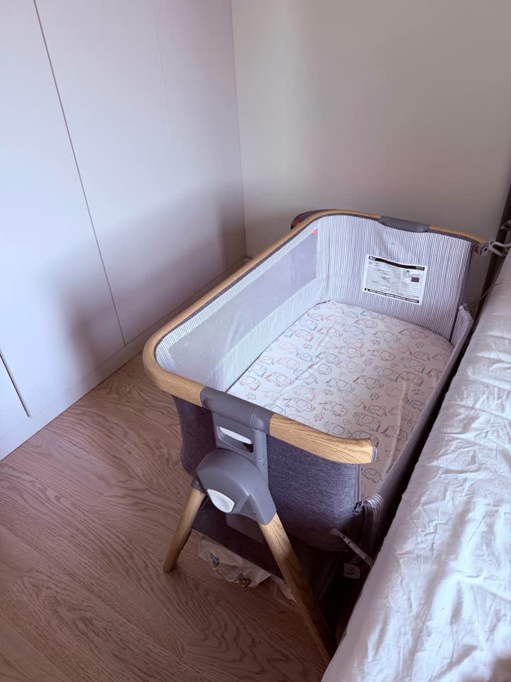 Продам кроватку Kikka Boo