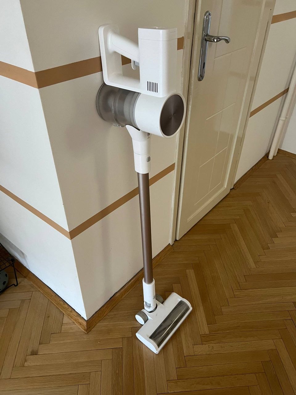 Prodajem usisivač xiaomi