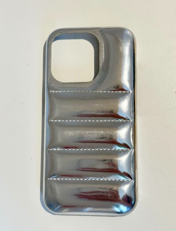 Даром чехол на iPhone 15 pro