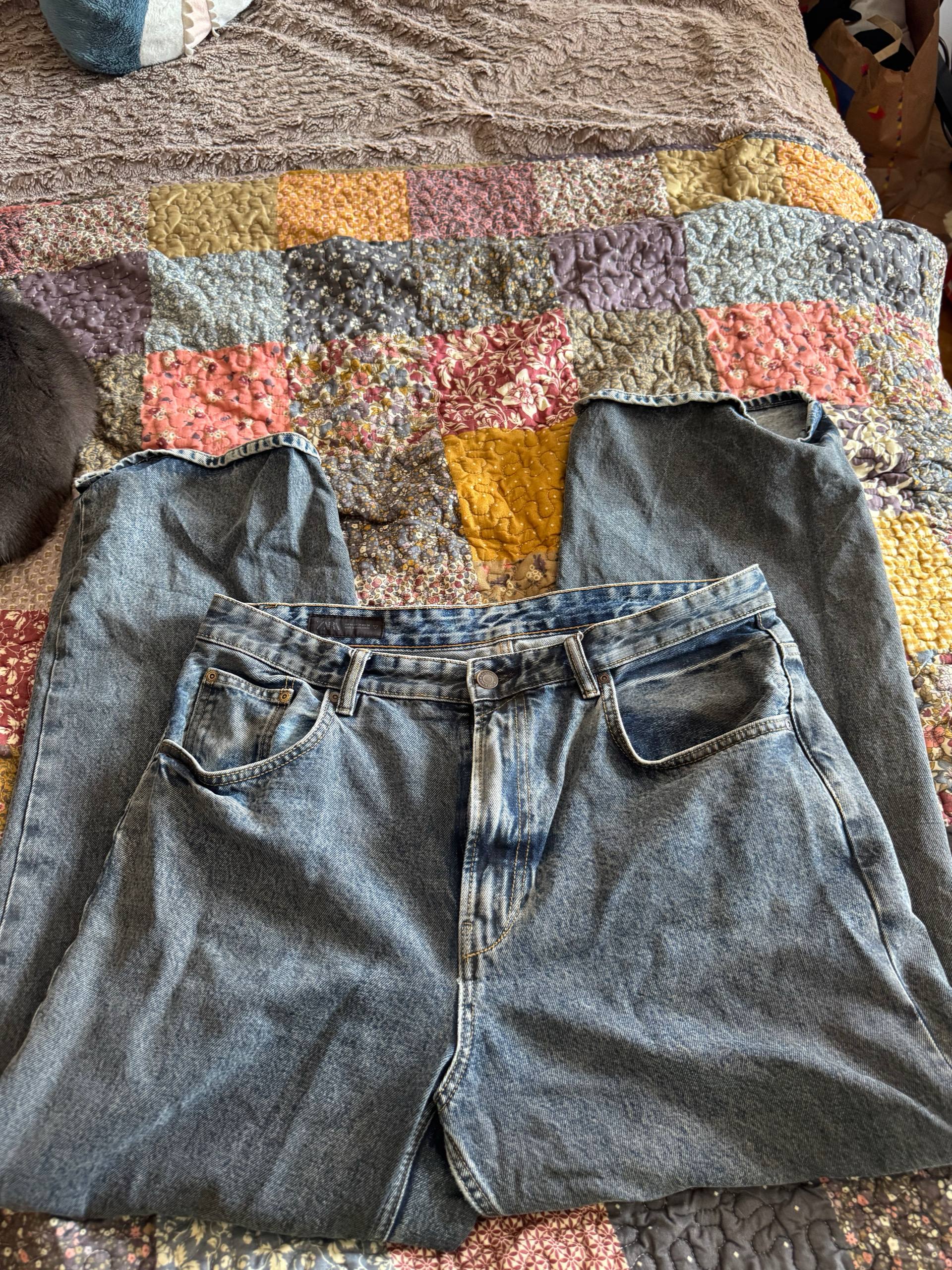 Мужские джинсы Zara, широкий крой. размер EUR 44, USA 34, MEX 34.