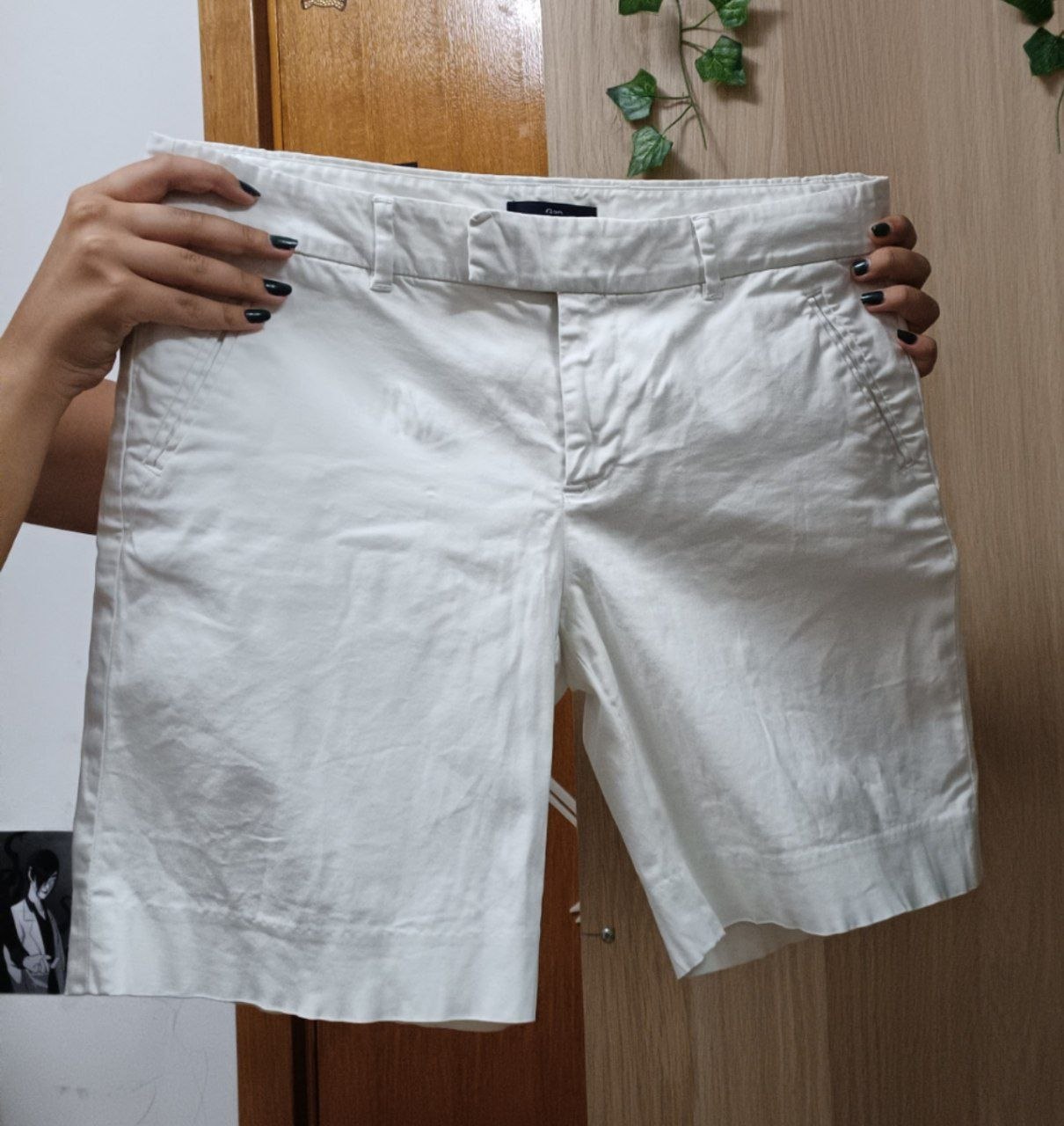 Šorcevi Gap i košulja H&M