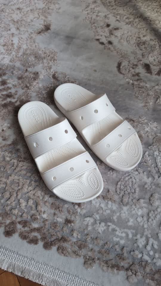 Crocs – новые шлепанцы