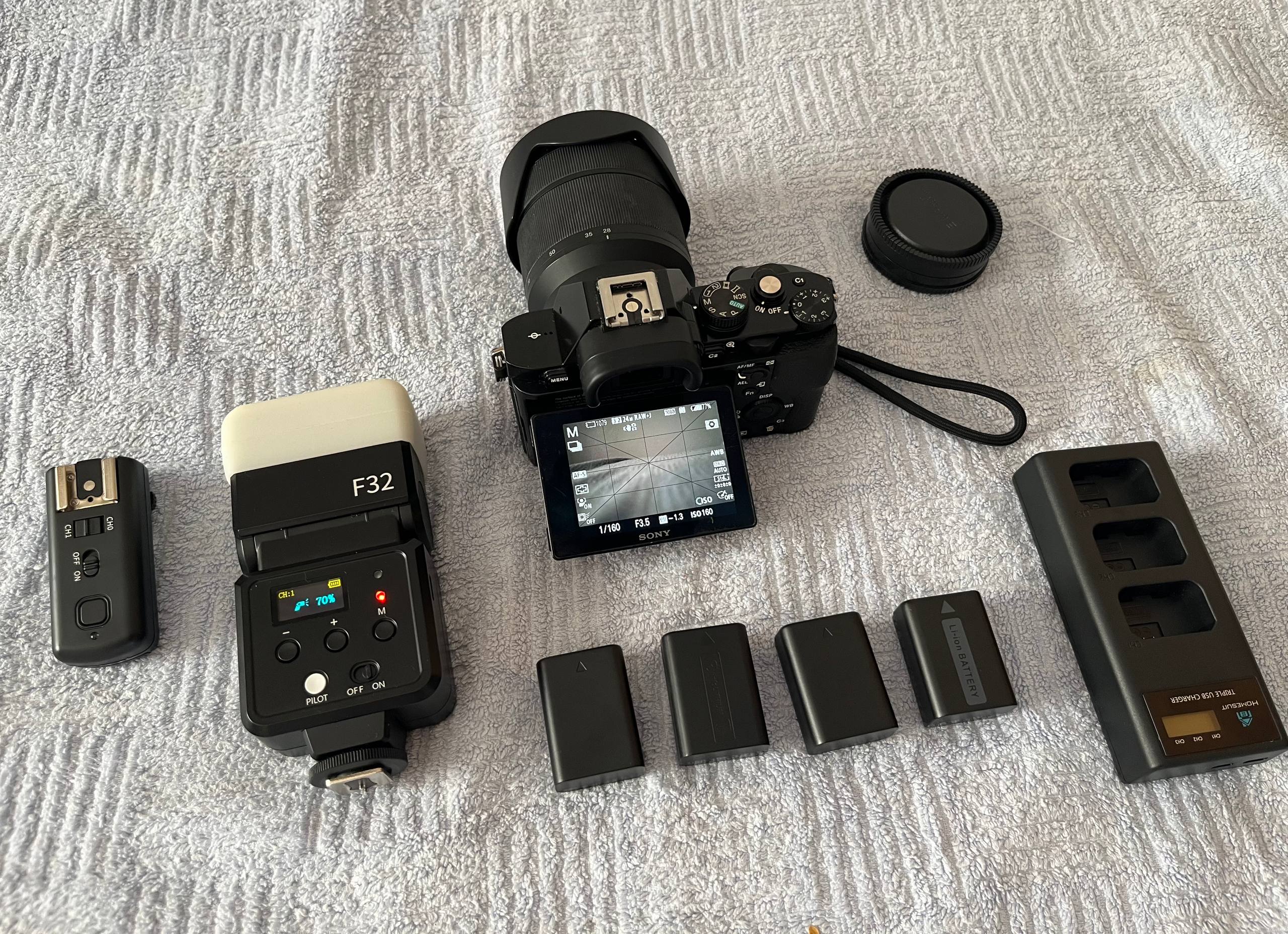 Sony a7 Mark I body + kit objektiv 28-70mm 3.5-5.6