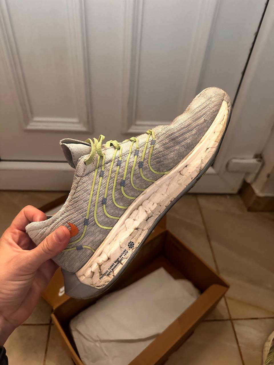 Беговой лот: Adidas Ultraboost Light W и Nike Pegasus Turbo Next Nature W