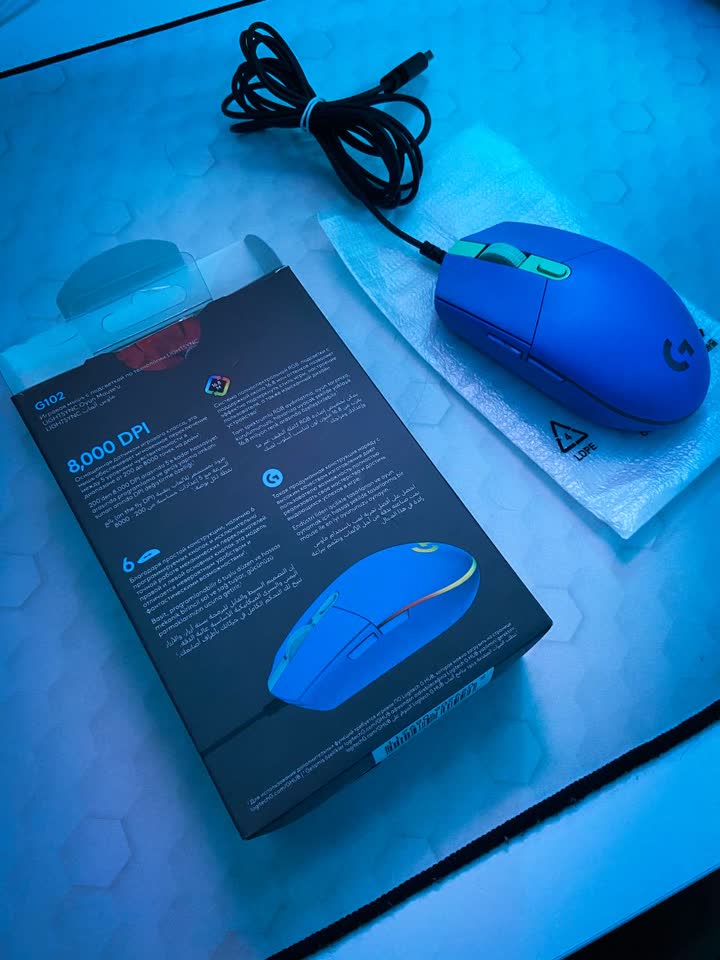 Игровая мышь Logitech G102 Lightsync, синий