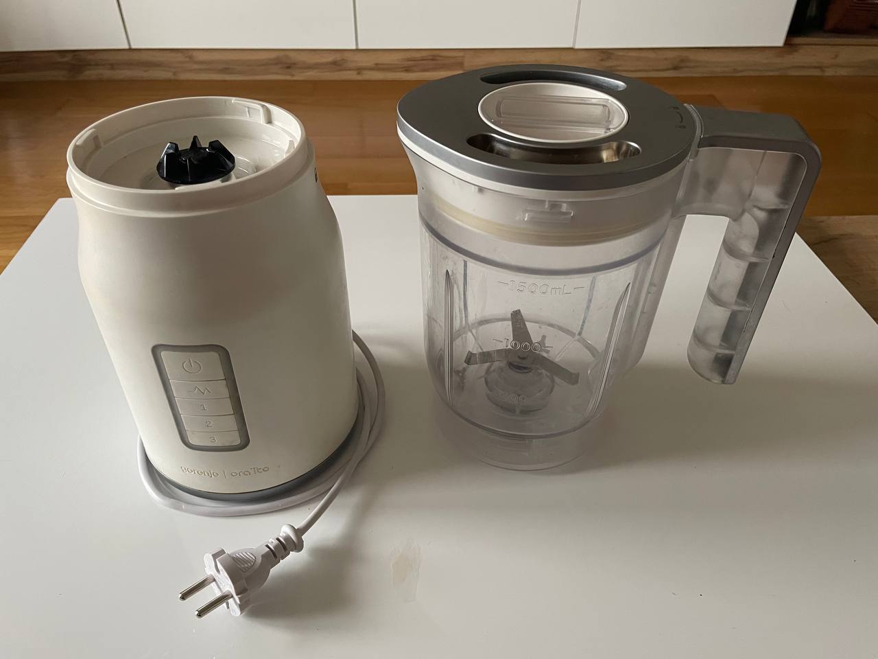 Blender sa posudom Gorenje B800ORAW