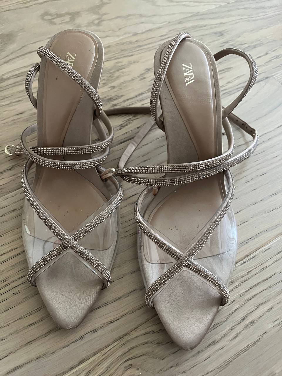 Продам туфли Zara