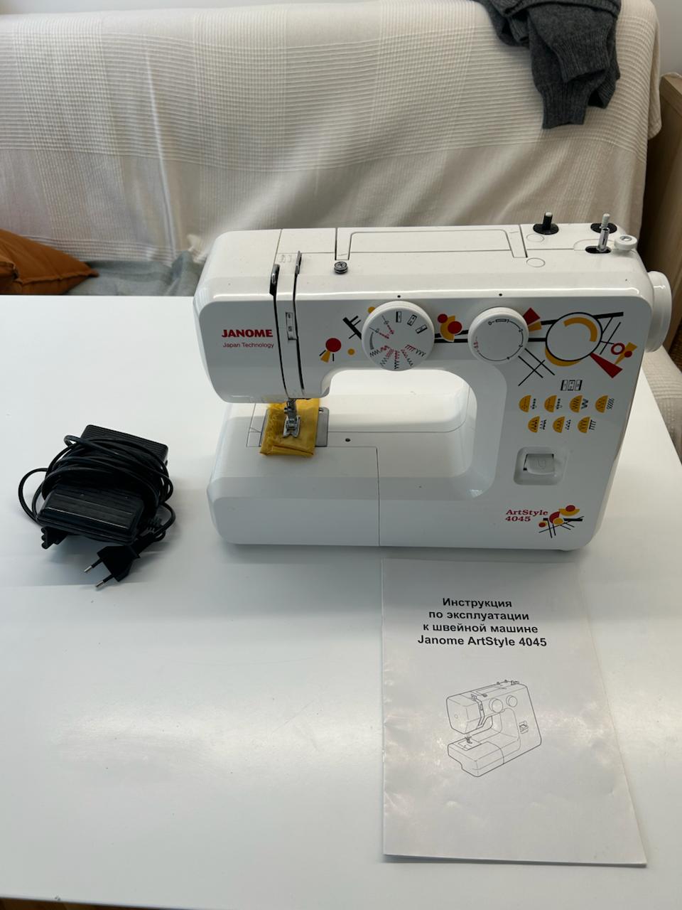 Швейная машинка Janome Art Style 4045