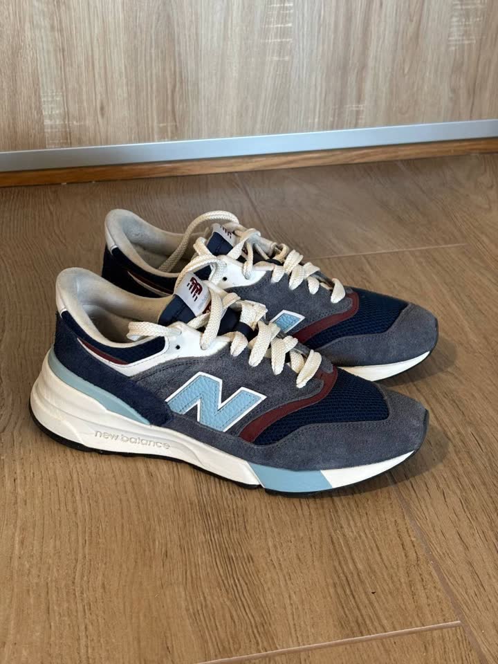 New Balance 997R