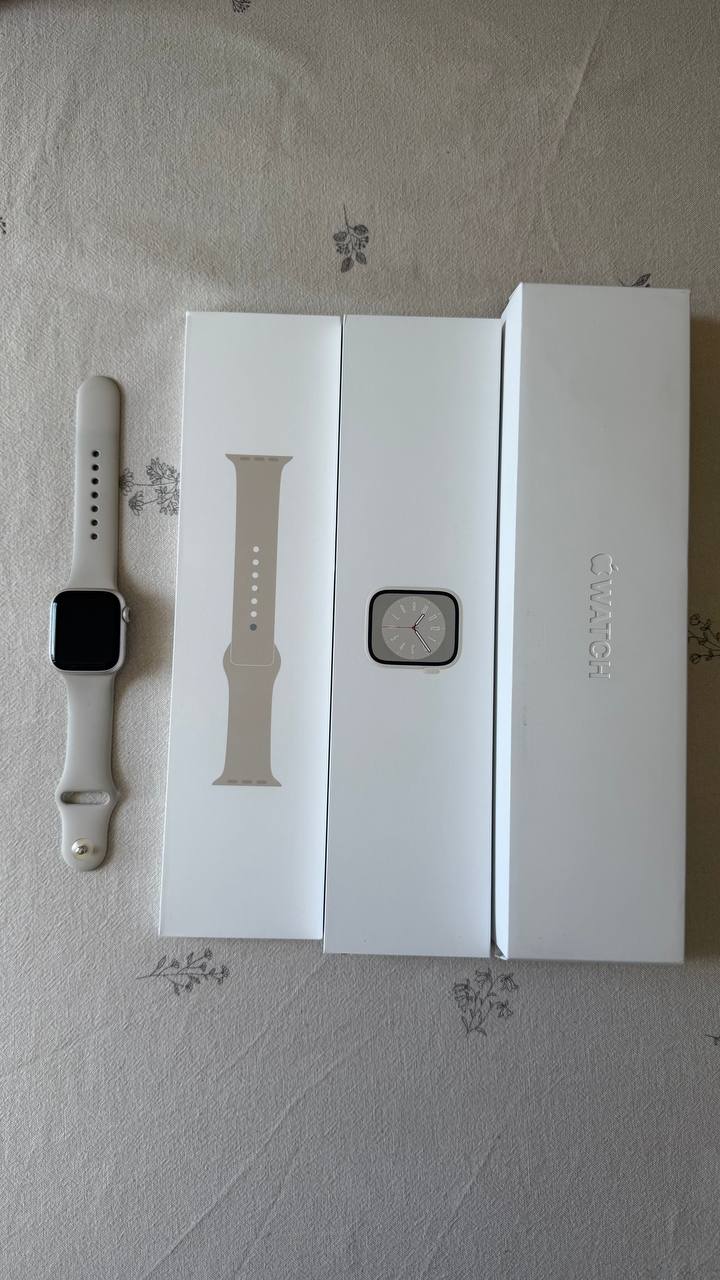 Apple Watch Series 8 41 mm S/M Starlight