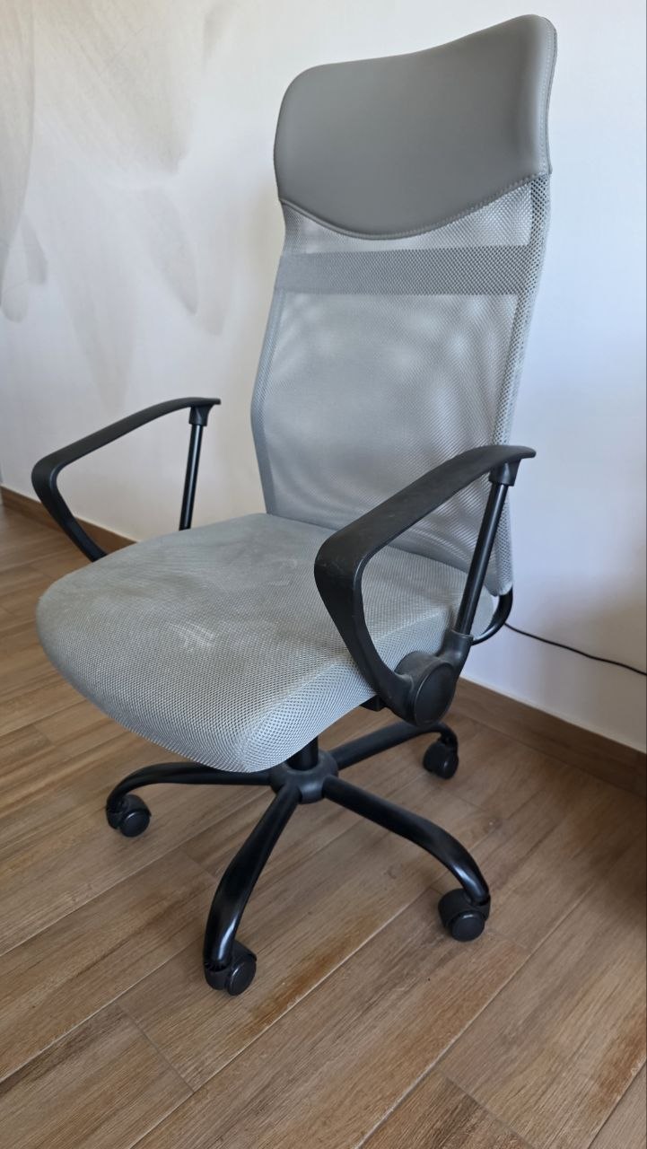Prodajem ergonomsko kancelarijsko stolicu JYSK BILLUM