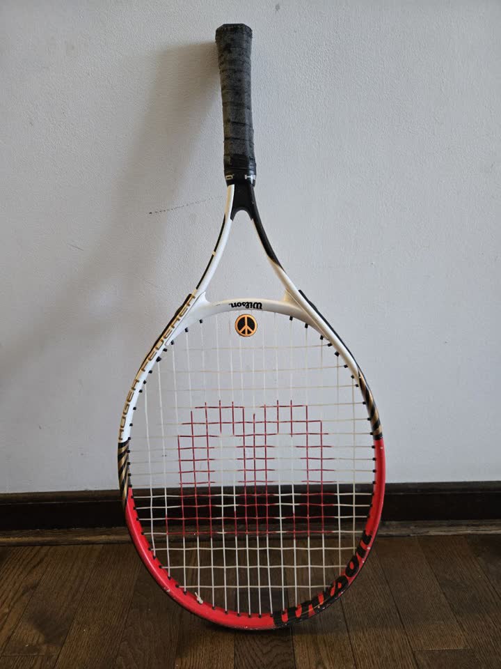 Продам ракетку wilson roger federer 23 для детей или начинающих