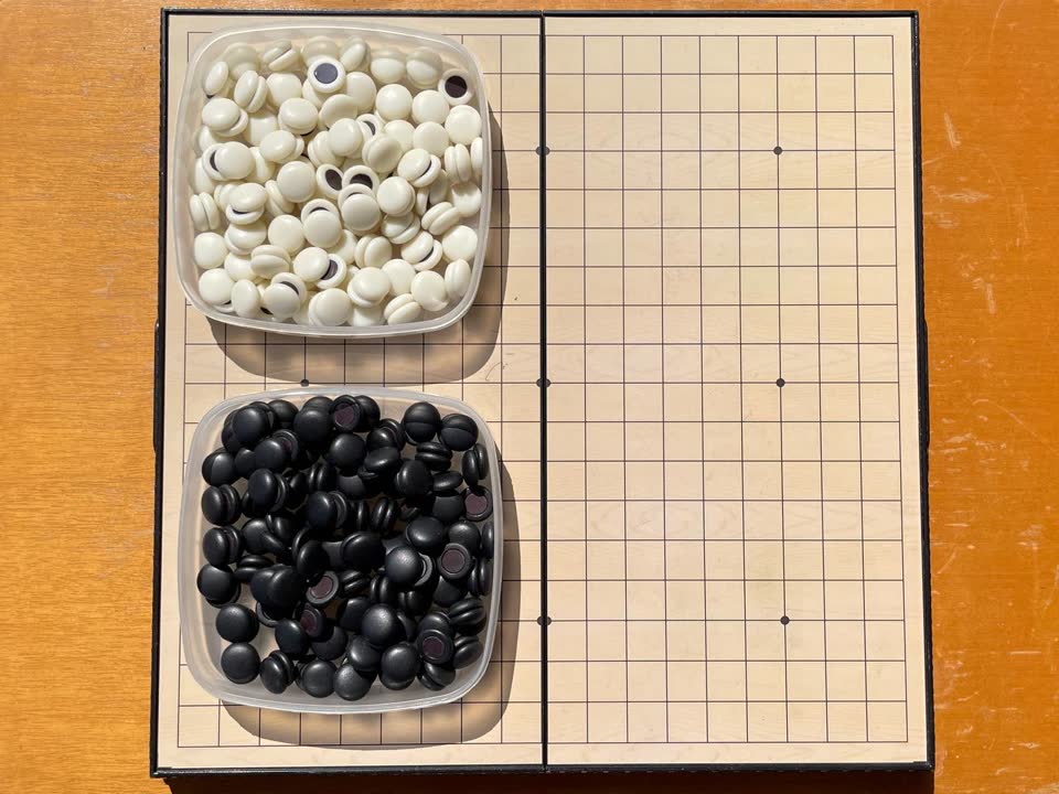 Продам набор для игры в «Го»