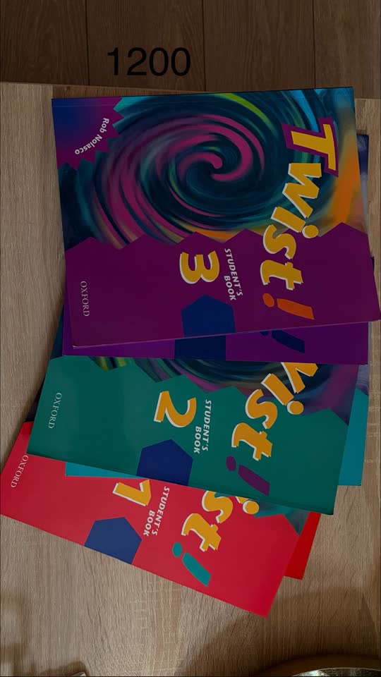 Серия учебных пособий Move Ahead и TWIST