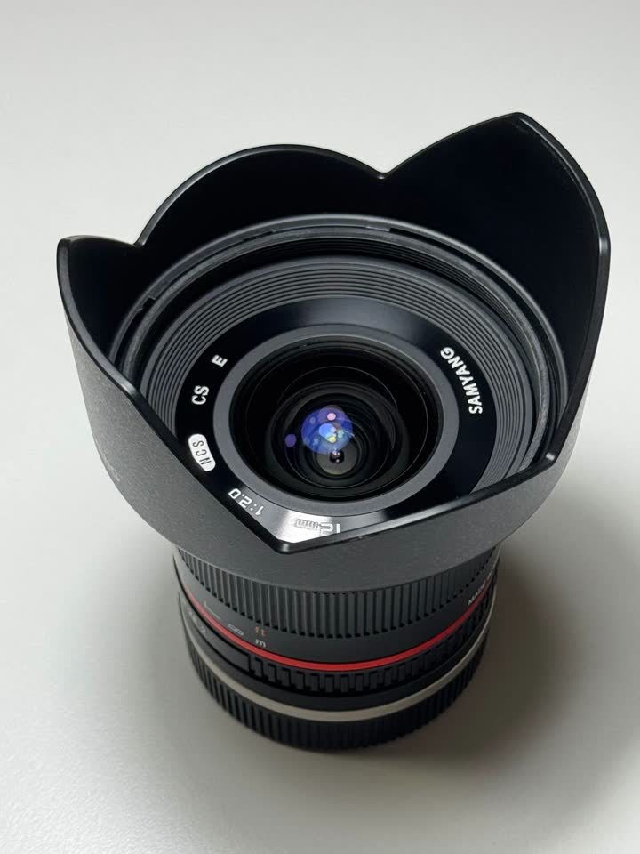 Широкоугольный объектив Samyang 12mm f/2.0 (NCS CS) для Sony E