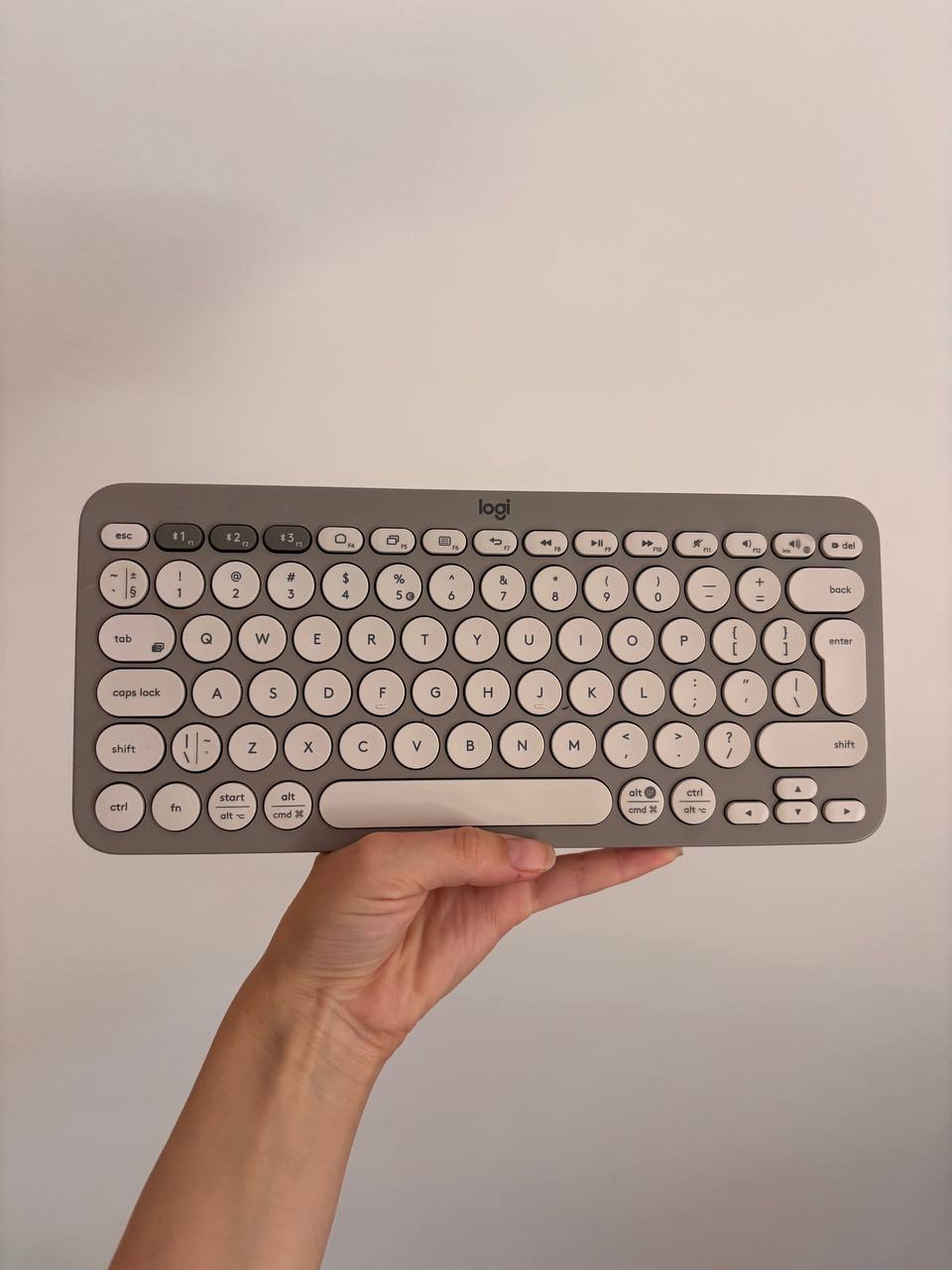 Kompaktna tastatura Logitech Bluetooth K380