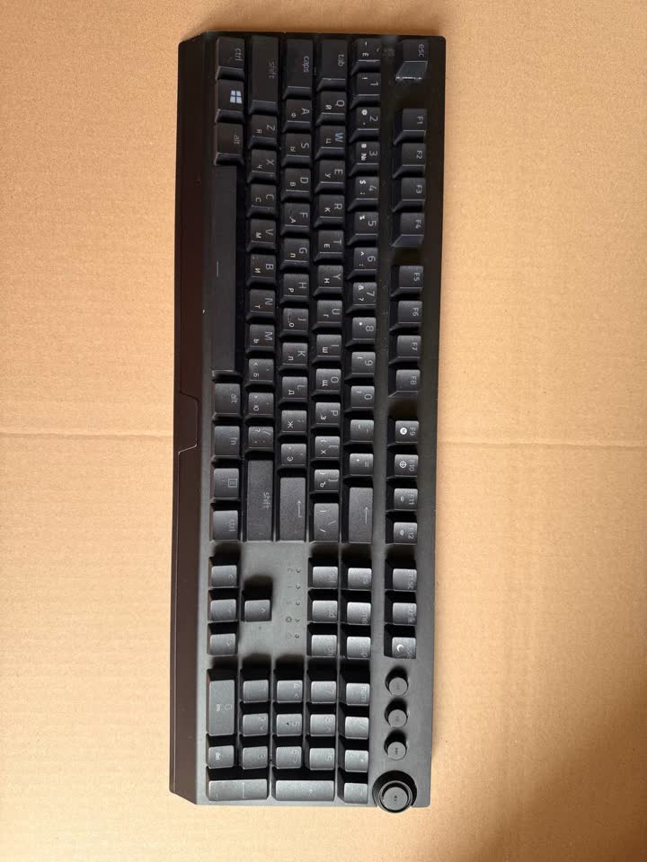 Клавиатура Razer Blackwidow V3 Pro (Green Switches) + мышь Razer Deathadder Essential в подарок