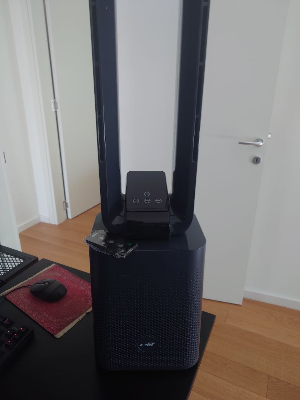 Prodajem ventilator ELIT CARBON24