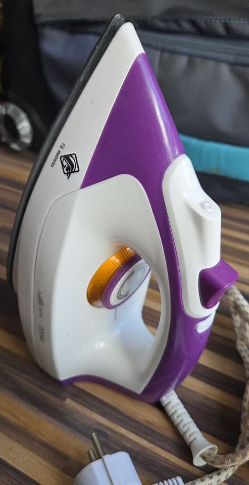 Утюг 1200W