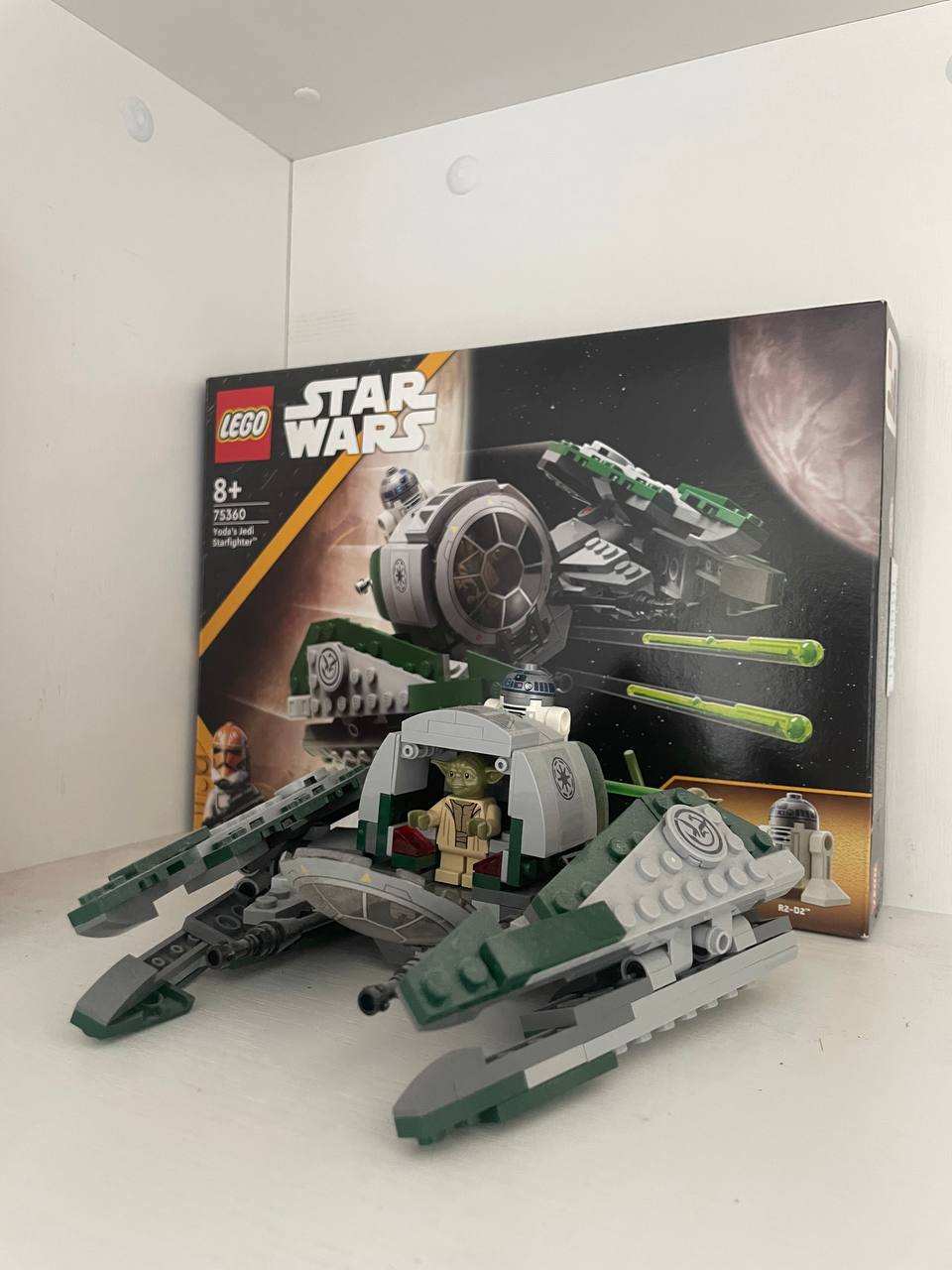 Komplet Lego Yoda's Jedi Starfighter #75360