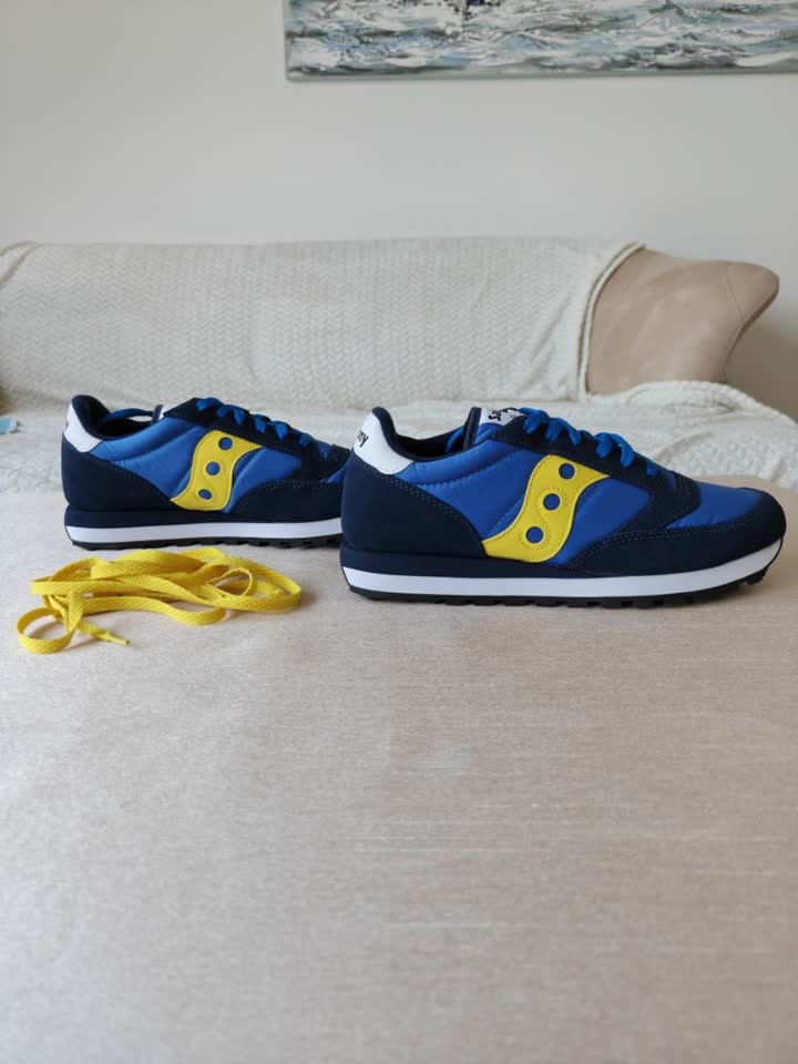 Продам кроссовки Saucony Jazz Original