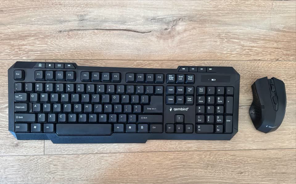 Bežična tastatura i miš Gembird