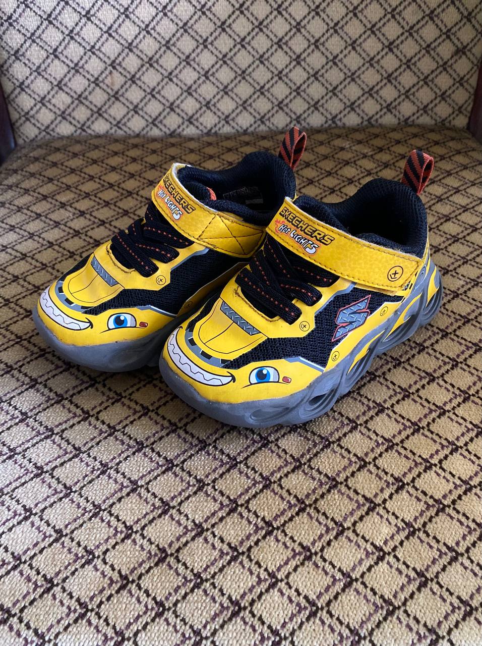 Patike Reebok i Skechers
